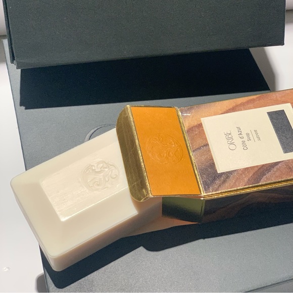 New Oribe Côte d'Azur Soap - Picture 3 of 5